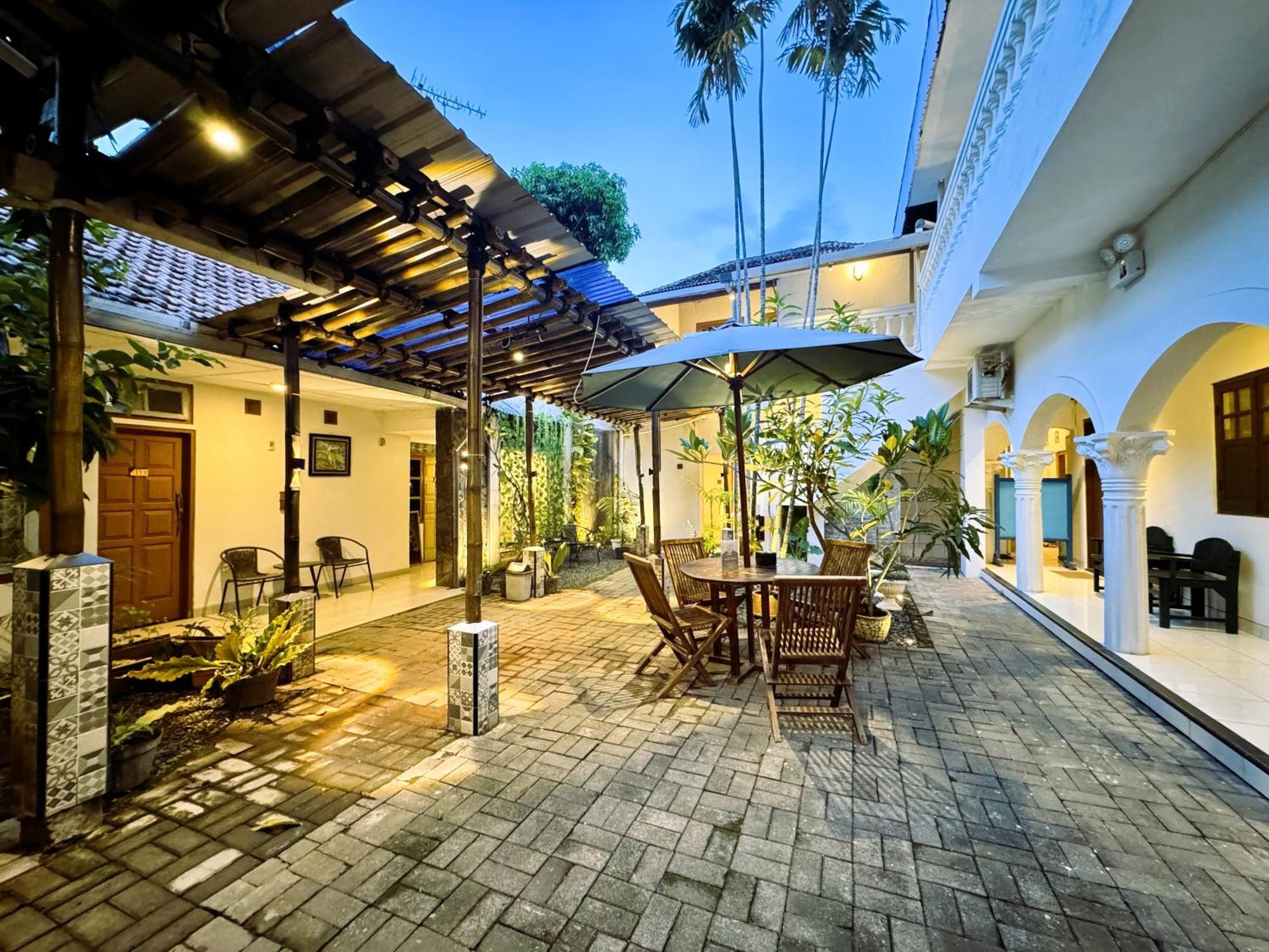The Raden Patah Heritage Kota Lama Semarang Eksteriør bilde